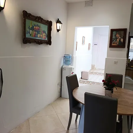 Alina Boutique Living-2